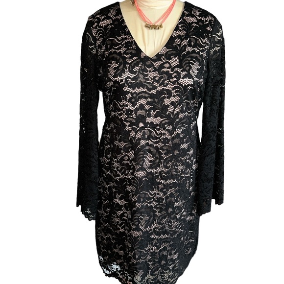 Ivanka Trump Black Lace V-Neck Bell Sleeve Fully Lined Dress Size 14 - Picture 1 of 14